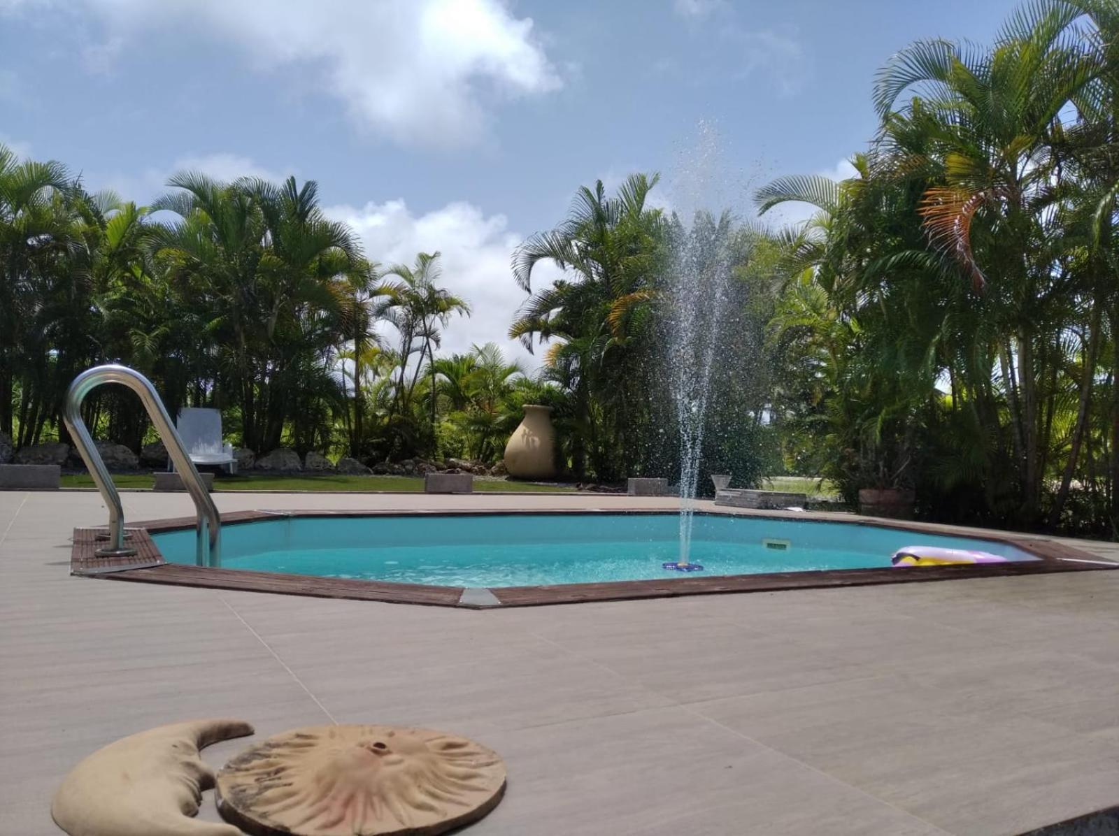 L'Aseta Paradise Grand-Bourg  Bagian luar foto