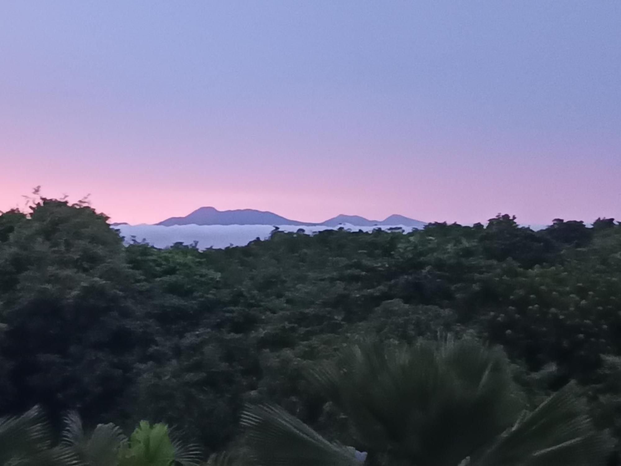 L'Aseta Paradise Grand-Bourg  Bagian luar foto