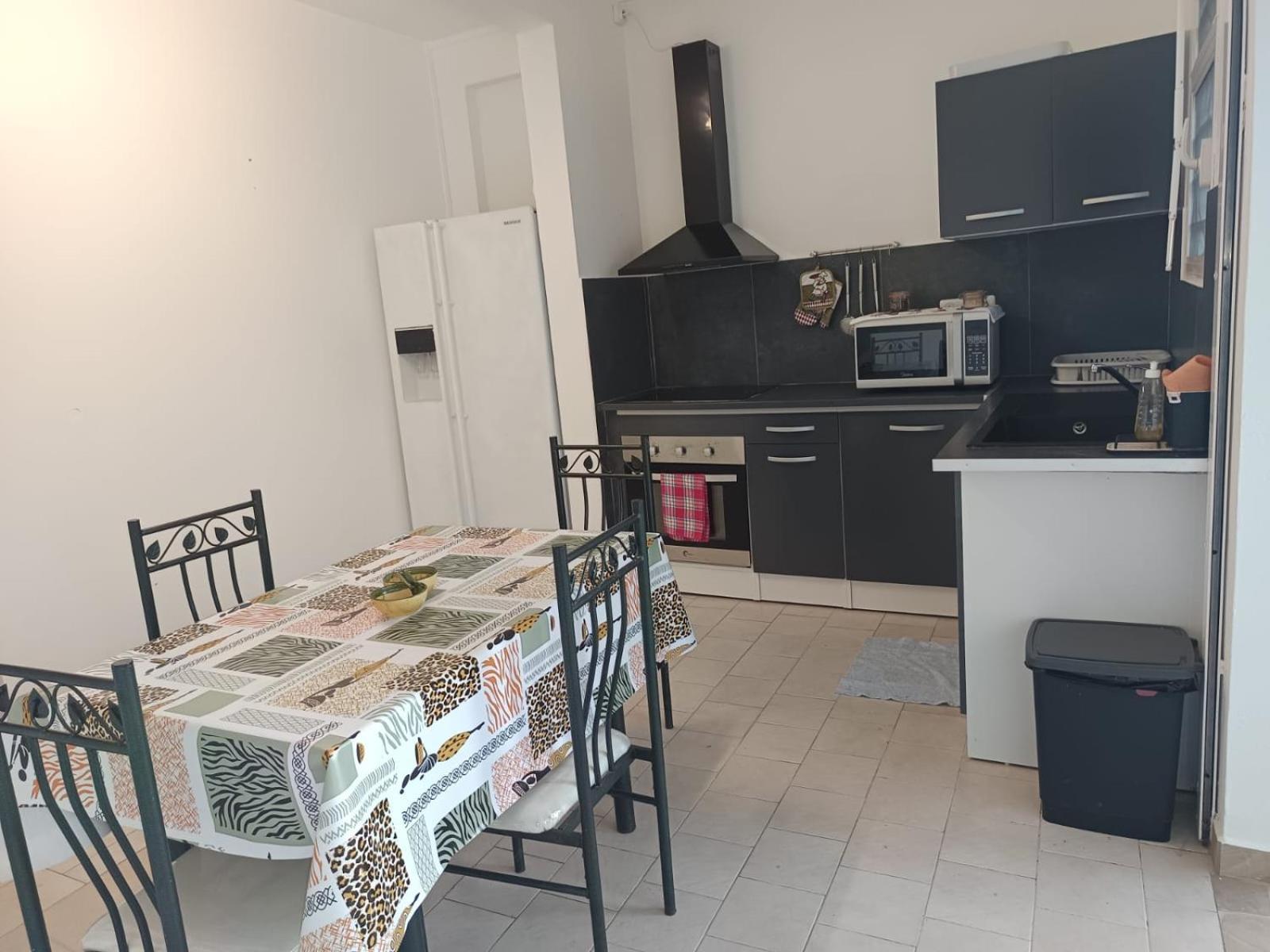 L'Aseta Paradise Grand-Bourg  Bagian luar foto