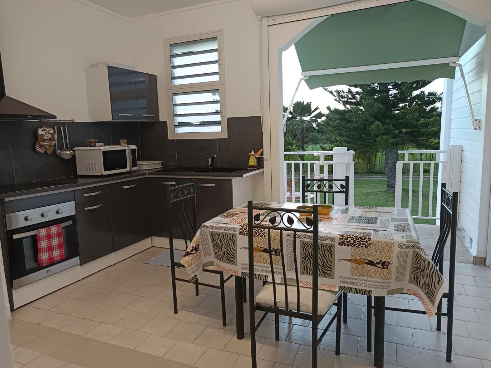 L'Aseta Paradise Grand-Bourg  Bagian luar foto